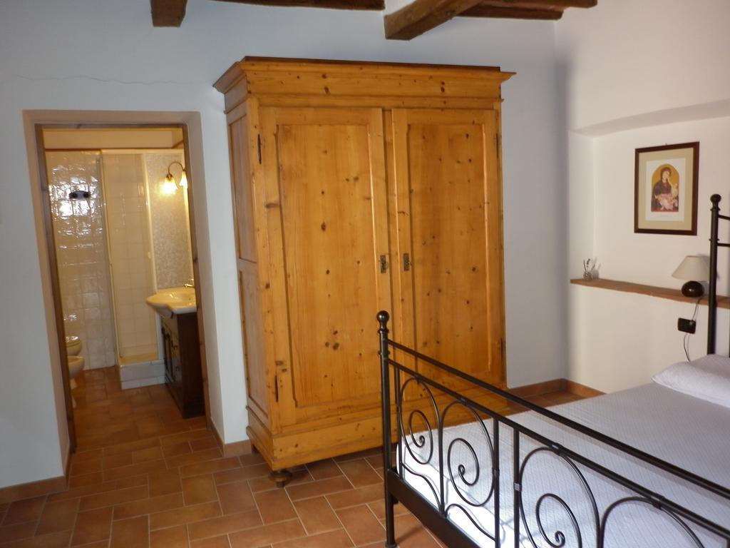 Podere Le Grotte San Gimignano Rum bild